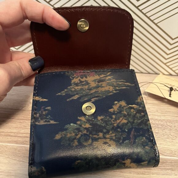 Patricia Nash  ASTRA Kent Countryside Wallet NWT - RFID/NWT/99.00 - Picture 5 of 12